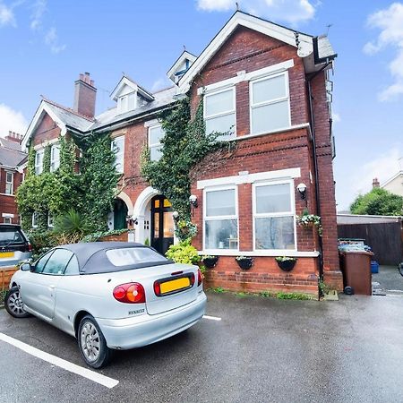 Airport Lodge Farnborough  Bagian luar foto