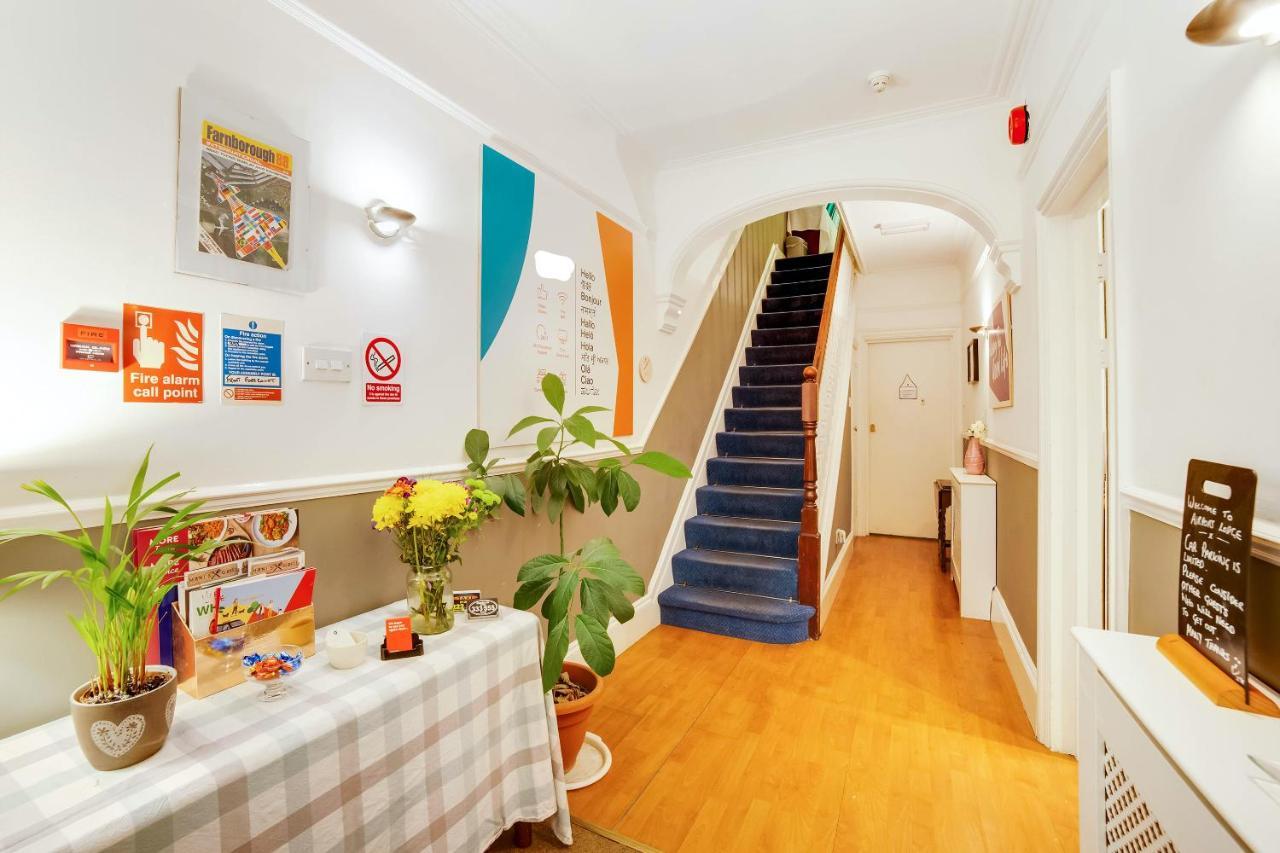 Airport Lodge Farnborough  Bagian luar foto