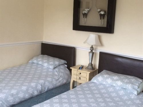Airport Lodge Farnborough  Bagian luar foto